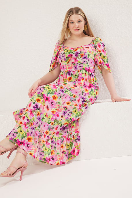 Trendyol Curve Dam Flerfärgad Blommig Maxi Trekvartsärm Casual A-linje Plus size Klänning - Image 6