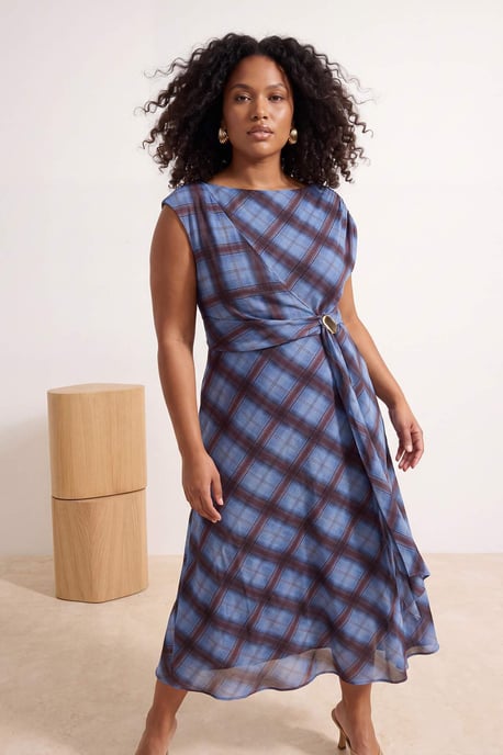 Trendyol Curve Dam Flerfärgad Rutig Maxi Ärmlös A-linje Plus size Klänning - Image 6