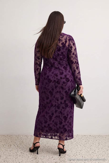 Trendyol Curve Dam Lila Blommig Maxi Lång Casual A-linje Plus size Klänning - Image 6