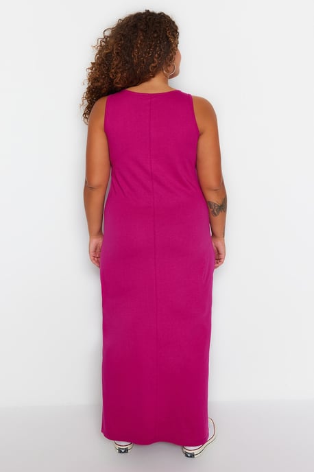 Trendyol Curve Dam Rosa Enfärgad Maxi Ärmlös Casual Rak Plus size Klänning - Image 4