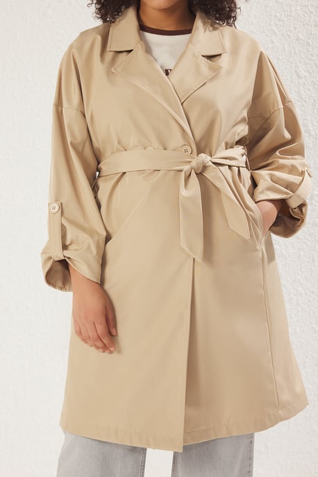 Trendyol Curve Dam Beige Enfärgad Oversize Plus size Trenchcoats - Image 2