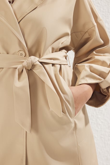 Trendyol Curve Dam Beige Enfärgad Oversize Plus size Trenchcoats - Image 3