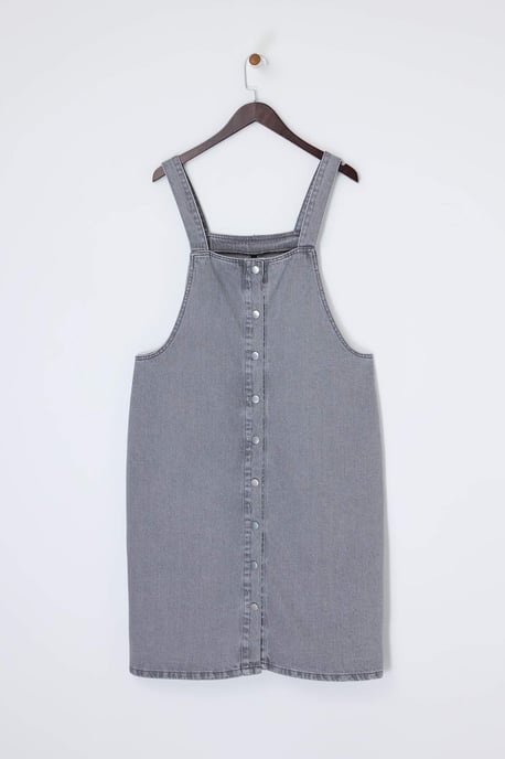 Trendyol Curve Dam Grå Enfärgad Midi Ärmlös Casual Väst Plus size Klänning - Image 3