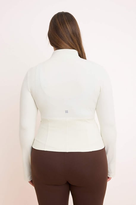 Trendyol Curve Dam Ecru Enfärgad Lång Figursydd Plus size Kavajer - Image 3