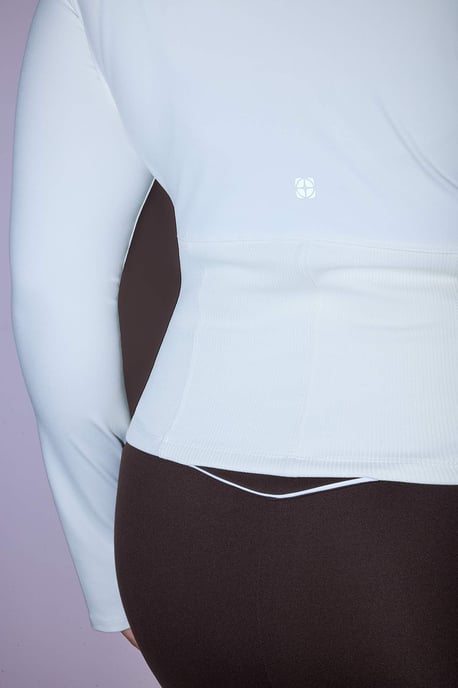 Trendyol Curve Dam Ecru Enfärgad Lång Figursydd Plus size Kavajer - Image 4