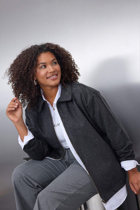 Trendyol Curve Dam Grå Enfärgad Lång Regular fit Plus size Kavajer - Image 4