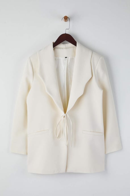 Trendyol Curve Dam Ecru Enfärgad Lång Regular fit Plus size Kavajer - Image 4