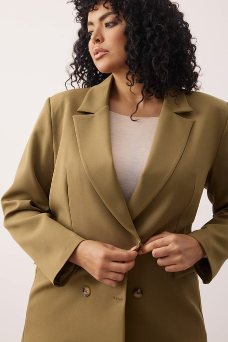 Trendyol Curve Dam Khaki Enfärgad Lång Oversize Plus size Kavajer - Image 6