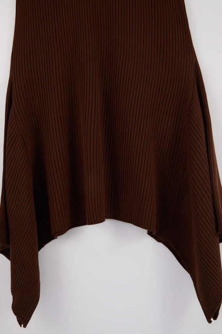 Trendyol Curve Dam Brun Enfärgad Midi Ärmlös Casual A-linje Plus size Klänning - Image 4