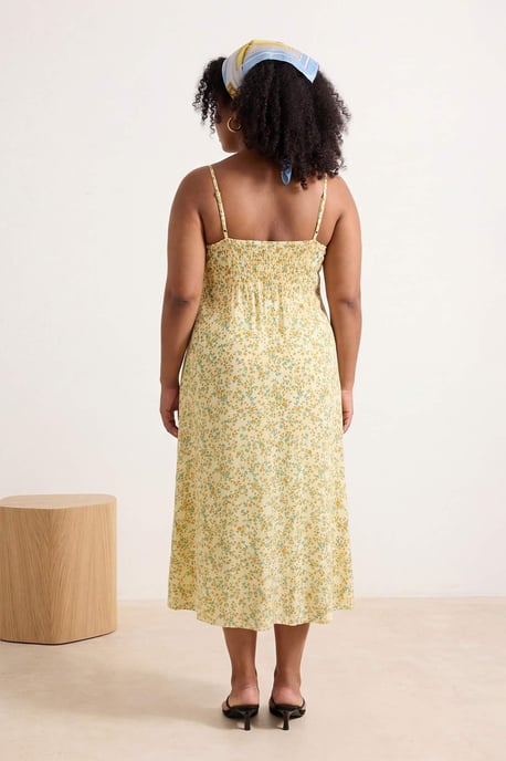 Trendyol Curve Dam Gul Blommig Midi Ärmlös Casual A-linje Plus size Klänning - Image 2