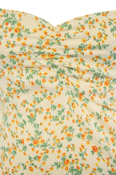 Trendyol Curve Dam Gul Blommig Midi Ärmlös Casual A-linje Plus size Klänning - Image 4