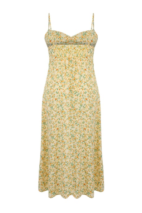 Trendyol Curve Dam Gul Blommig Midi Ärmlös Casual A-linje Plus size Klänning - Image 5