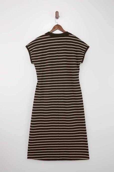 Trendyol Curve Dam Brun Randig Midi Kort Casual A-linje Plus size Klänning - Image 4