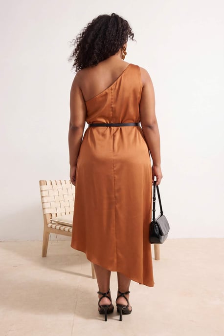 Trendyol Curve Dam Brun Enfärgad Midi Ärmlös Fest A-linje Plus size Klänning - Image 2