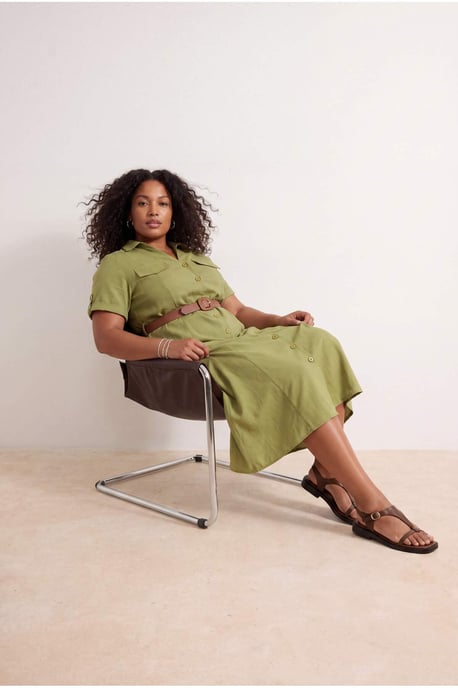 Trendyol Curve Dam Khaki Enfärgad Midi Kort Casual A-linje Plus size Klänning - Image 2