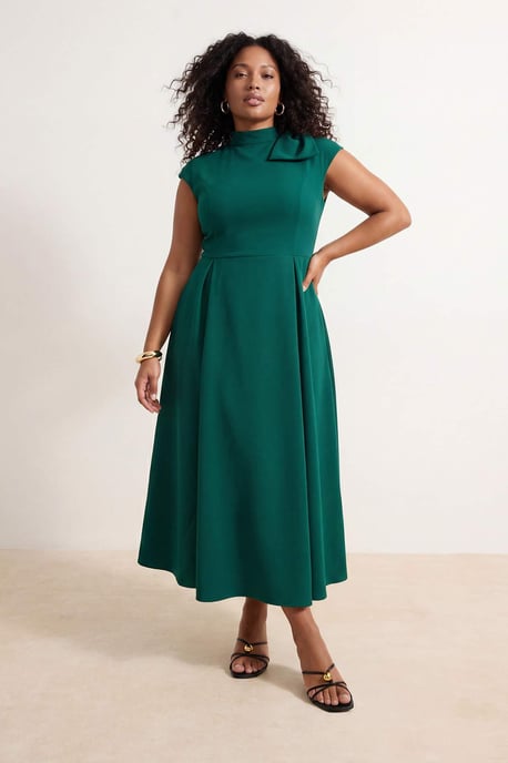 Trendyol Curve Dam Grön Enfärgad Midi Kort Fest Skater Plus size Klänning - Image 1