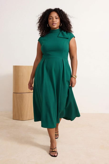 Trendyol Curve Dam Grön Enfärgad Midi Kort Fest Skater Plus size Klänning - Image 6