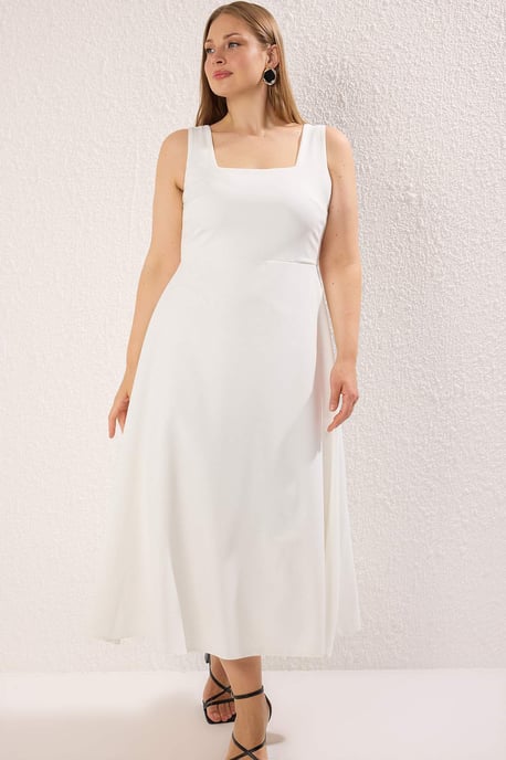 Trendyol Curve Dam Vit Enfärgad Midi Kort Elegant/Kväll Bodycon Plus size Klänning - Image 6