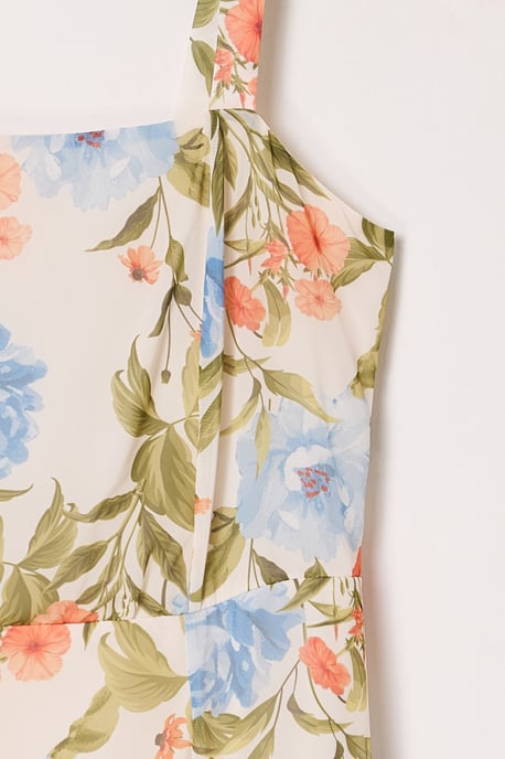 Trendyol Curve Dam Ecru Blommig Midi Ärmlös Casual A-linje Plus size Klänning - Image 5