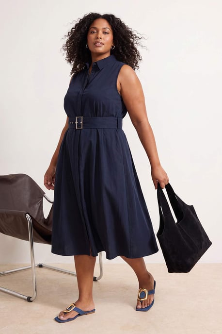 Trendyol Curve Dam Mörkblå Enfärgad Midi Ärmlös Skjortklänning Plus size Klänning - Image 6