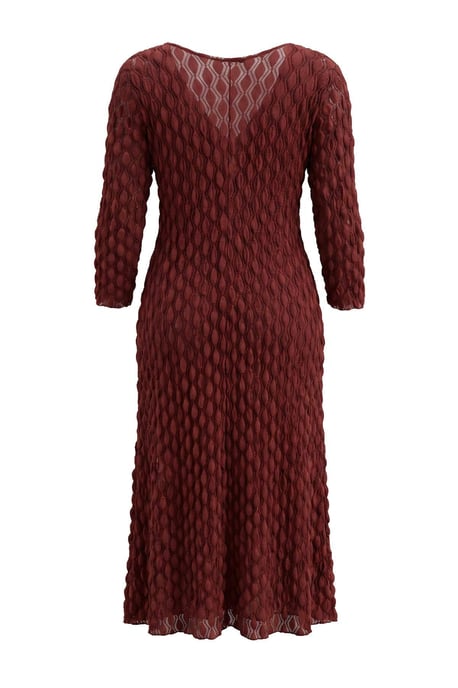 Trendyol Curve Dam Vinröd Strukturerad Midi Lång Bodycon Plus size Klänning - Image 3