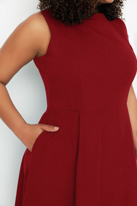 Trendyol Curve Dam Vinröd Enfärgad Midi Ärmlös Kväll / Vardag A-linje Plus size Klänning - Image 2
