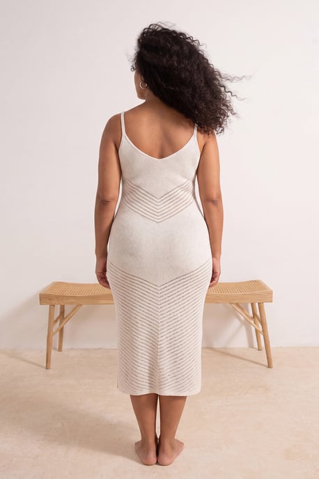 Trendyol Curve Dam Ecru Hålmönster Midi Ärmlös Strandkläder A-linje Plus size Klänning - Image 3
