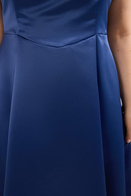 Trendyol Curve Dam Mörkblå Enfärgad Midi Ärmlös Elegant/Kväll Bodycon Plus size Klänning - Image 3