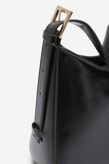 Where's That From Womens Grivya Leather Shoulder Bag With Trim Detail - Image 3