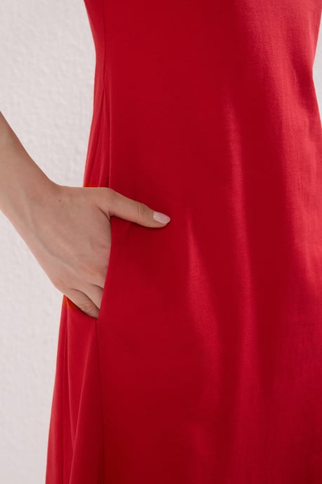 TRENDYOLMİLLA Dames Rood Effen Midi Kort Casual A-lijn Jurken - Image 2