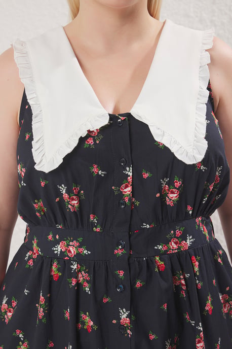 Trendyol Curve Dam Flerfärgad Blommig Midi Ärmlös Casual A-linje Plus size Klänning - Image 2
