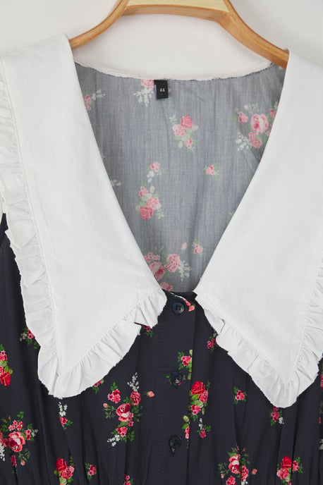 Trendyol Curve Dam Flerfärgad Blommig Midi Ärmlös Casual A-linje Plus size Klänning - Image 5