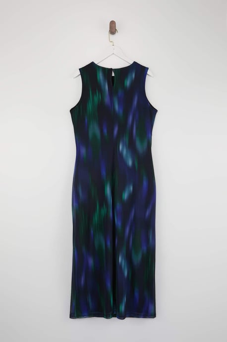 Trendyol Curve Dam Flerfärgad Grafiskt Midi Ärmlös Casual Rak Plus size Klänning - Image 5