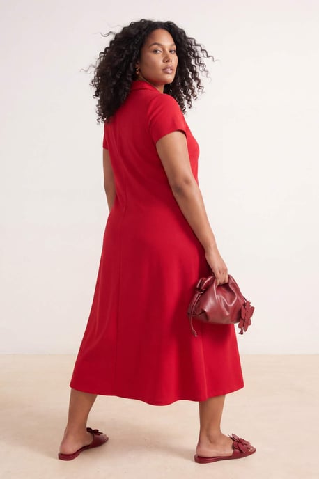 Trendyol Curve Dam Röd Enfärgad Midi Kort Casual A-linje Plus size Klänning - Image 2
