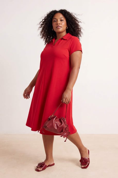Trendyol Curve Dam Röd Enfärgad Midi Kort Casual A-linje Plus size Klänning - Image 6
