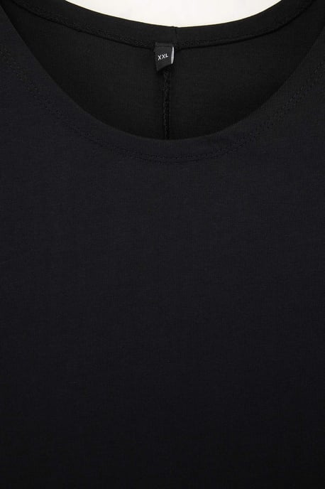 Trendyol Curve Dam Svart Enfärgad Midi Ärmlös Casual A-linje Plus size Klänning - Image 4