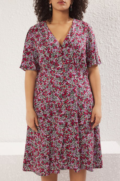 Trendyol Curve Dam Flerfärgad Blommig Midi Kort Casual Skjortklänning Plus size Klänning - Image 2