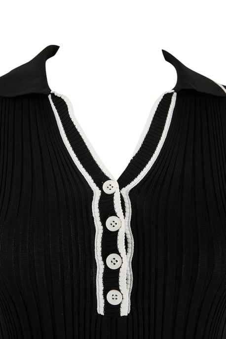 Trendyol Curve Dam Svart Enfärgad Midi Kort Casual Bodycon Plus size Klänning - Image 4