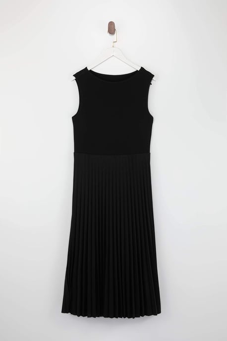 Trendyol Curve Dam Svart Enfärgad Midi Ärmlös Casual A-linje Plus size Klänning - Image 5