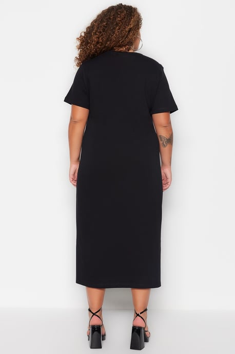 Trendyol Curve Dam Svart Enfärgad Midi Kort Casual Rak Plus size Klänning - Image 5