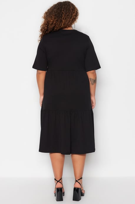 Trendyol Curve Dam Svart Enfärgad Midi Kort Casual A-linje Plus size Klänning - Image 4