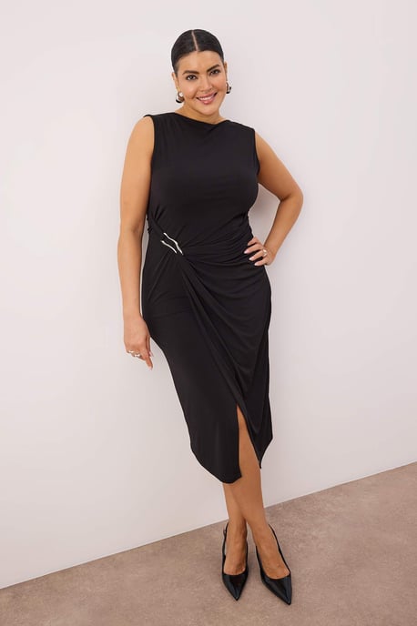 Trendyol Curve Dam Svart Enfärgad Midi Ärmlös Casual Bodycon Plus size Klänning - Image 4