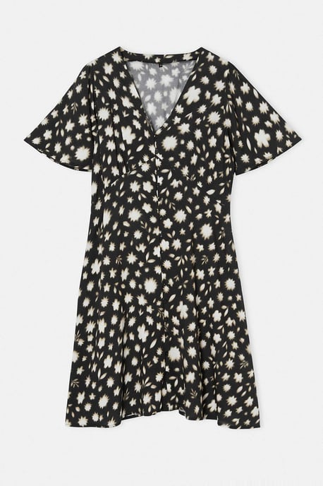 Trendyol Curve Dam Svart Blommig Midi Kort Casual Skjortklänning Plus size Klänning - Image 3