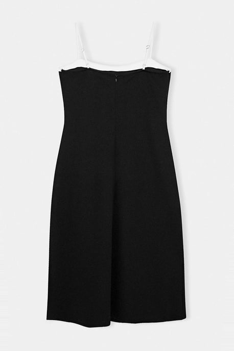Trendyol Curve Dam Svart Enfärgad Midi Ärmlös Casual Bodycon Plus size Klänning - Image 5