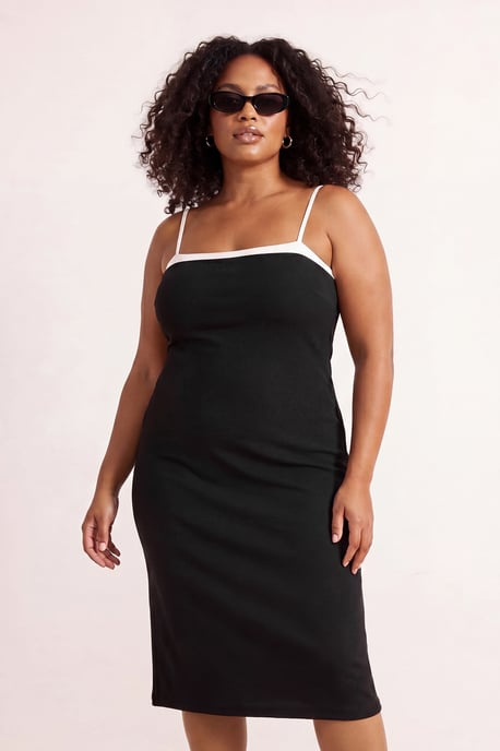 Trendyol Curve Dam Svart Enfärgad Midi Ärmlös Casual Bodycon Plus size Klänning - Image 6