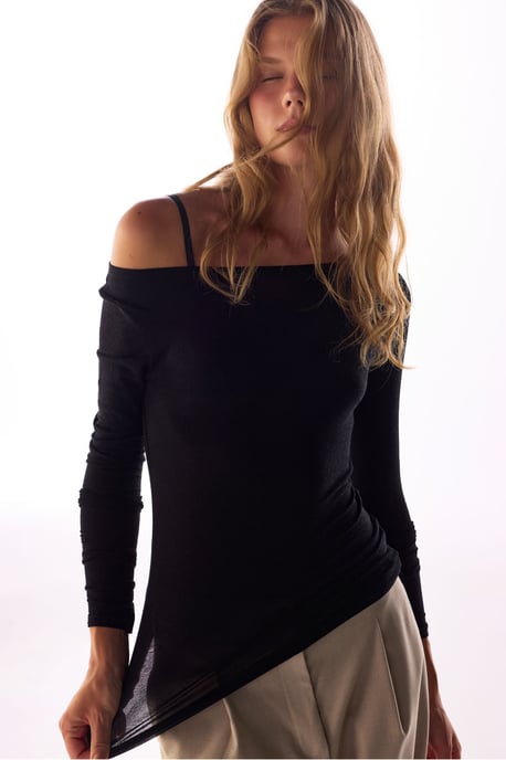 Clean Boat Neck Cashmere Long Sleeve Blouse - Image 6