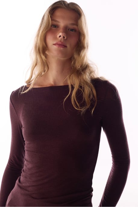 Clean Boat Neck Cashmere Long Sleeve Blouse - Image 2