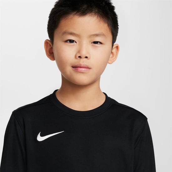 Boys Nike Park Vii Long Sleeve Dri Fit T-Shirt in Black - Image 5
