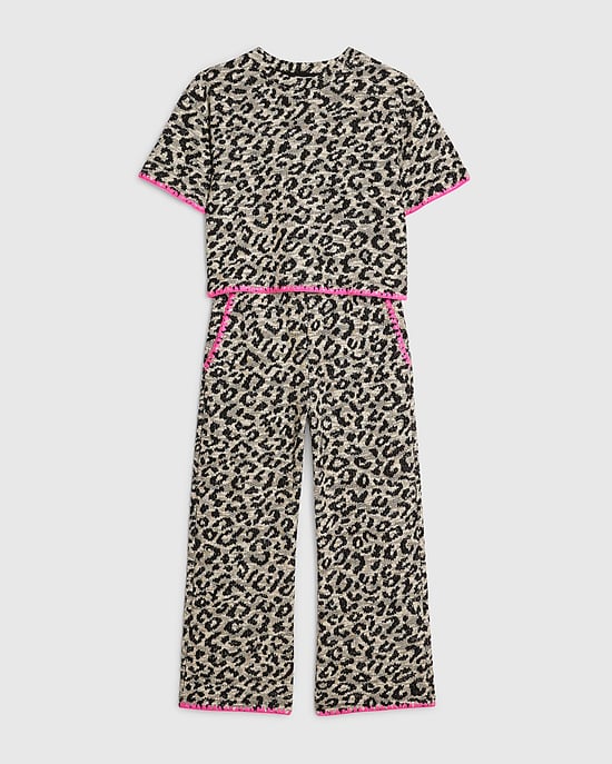 River Island Girls T-Shirt & Bottoms Set Beige Leopard Whipstitch 2 Piece - Image 5