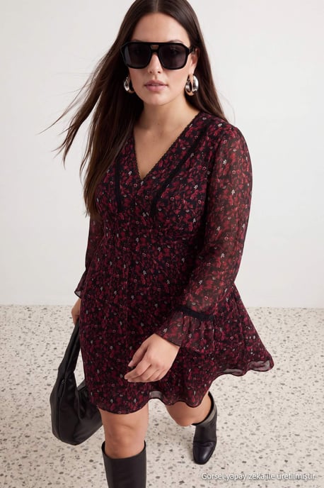 Trendyol Curve Dam Vinröd Blommig Kort / Mini Lång A-linje Plus size Klänning - Image 1
